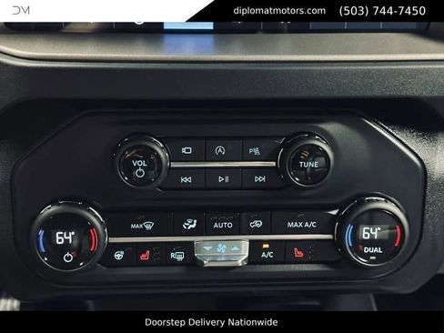 Used 2025 Ford Bronco Outer Banks AWD/4WD image 36