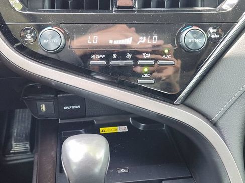 Used 2024 Toyota Camry XSE w/ Navigation Package FWD image 19