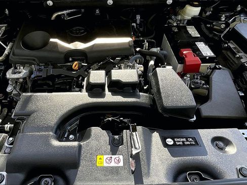 Used 2022 Toyota RAV4 XLE image 27