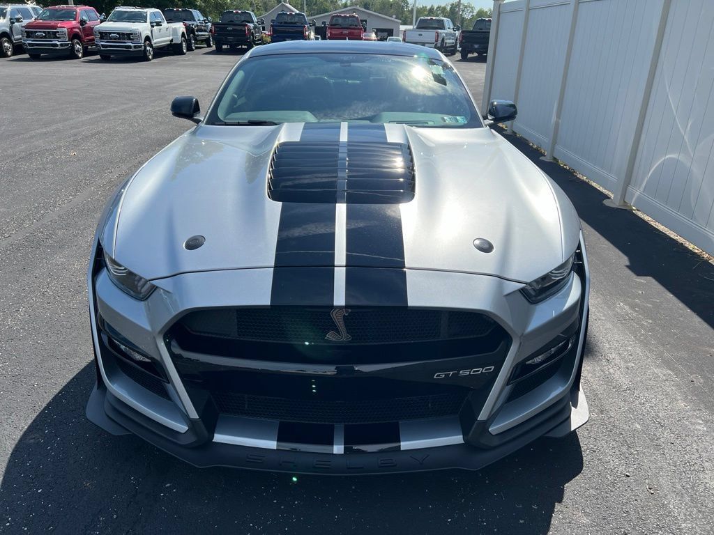 Used 2020 Ford Mustang Shelby GT500 w/ Technology Package RWD image 7
