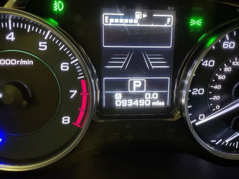 Used 2017 Subaru Crosstrek 2.0i Limited image 18