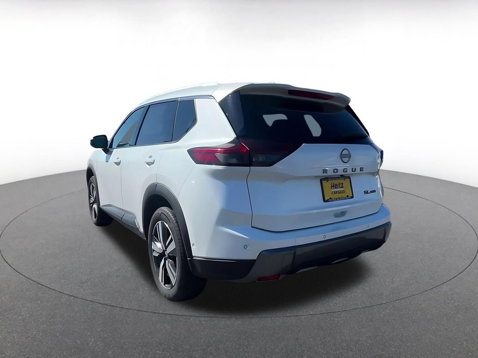 Used 2026 Nissan Rogue SL AWD/4WD image 10