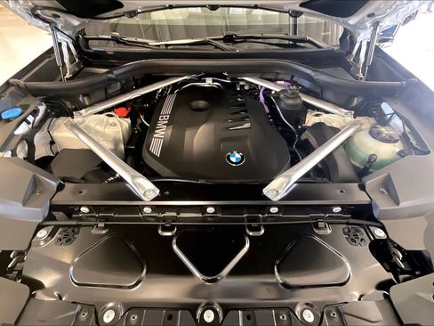 New 2026 BMW X5 xDrive40i w/ M Sport Package image 16