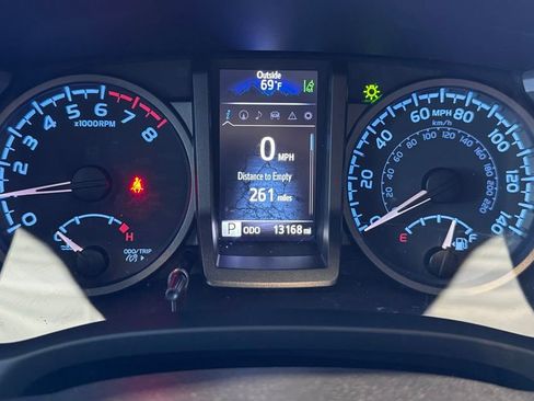 Used 2023 Toyota Tacoma TRD Off-Road w/ TRD Premium Off Road Package AWD/4WD image 30