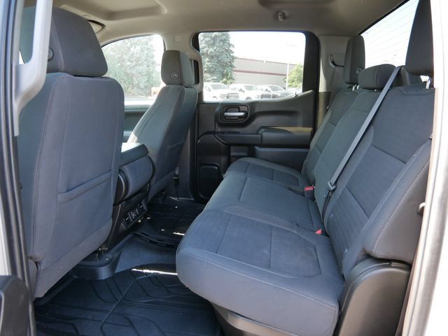 Used 2021 Chevrolet Silverado 1500 LT AWD/4WD image 17
