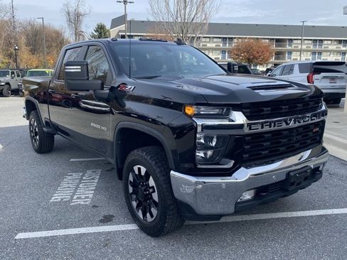 Used 2020 Chevrolet Silverado 2500 LT w/ All Star Edition image 2