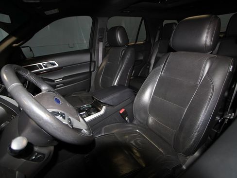 Used 2013 Ford Explorer Limited image 4