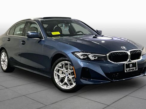 Certified 2025 BMW 330i xDrive Sedan w/ Premium Package AWD/4WD image 2