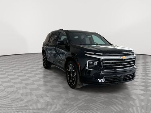 New 2026 Chevrolet Traverse High Country image 2