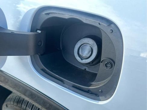 New 2026 Chevrolet Traverse High Country image 15