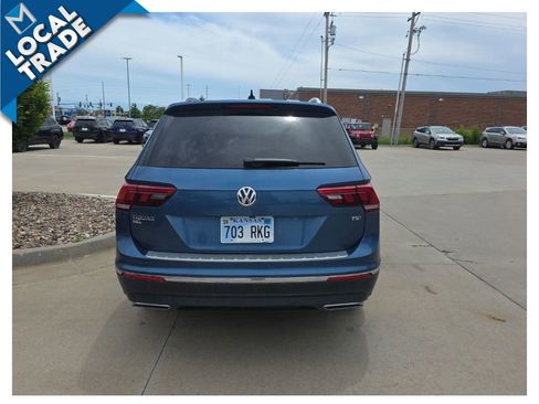 Used 2018 Volkswagen Tiguan SEL Premium FWD image 6