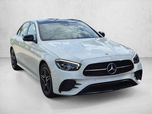 Used 2022 Mercedes-Benz E 350 Sedan image 3