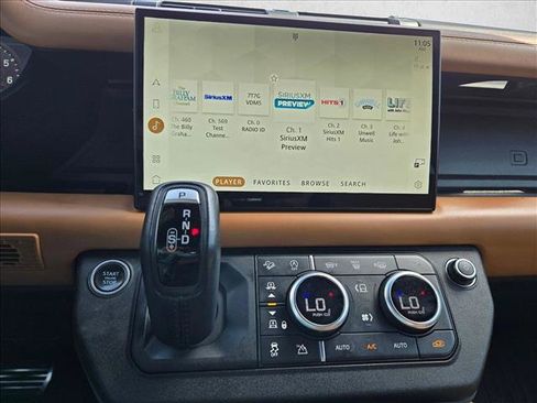 Used 2022 Land Rover Defender 110 X AWD/4WD image 15