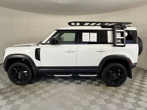 Used 2023 Land Rover Defender 110 S AWD/4WD image 3