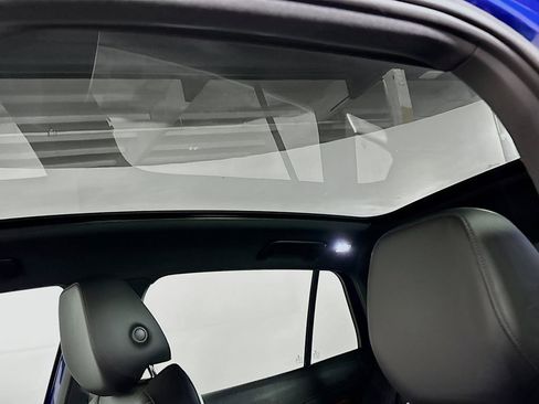 Certified 2021 Volkswagen ID.4 Pro S w/ Gradient Package image 19