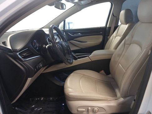 Used 2018 Buick Enclave Essence FWD image 16