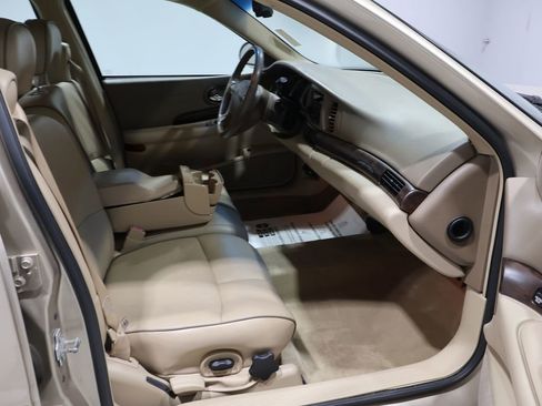 Used 2005 Buick Le Sabre Custom w/ Platinum Edition Plus Pkg image 22