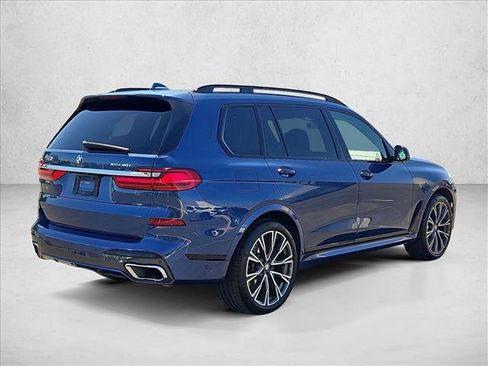 Used 2022 BMW X7 xDrive40i w/ M Sport Package AWD/4WD image 5