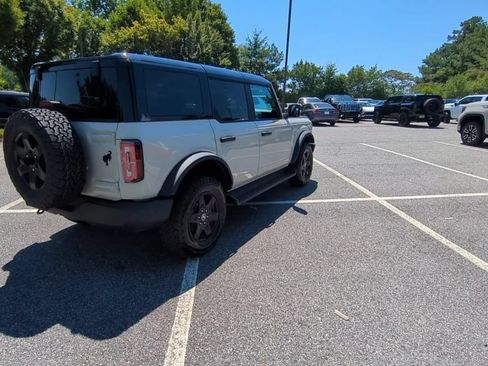 Used 2025 Ford Bronco Outer Banks AWD/4WD image 8