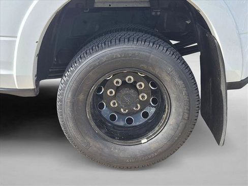 Used 2025 RAM 3500 Limited AWD/4WD image 11