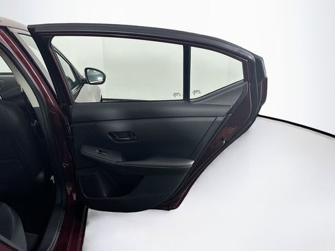 Used 2024 Nissan Sentra SV image 28