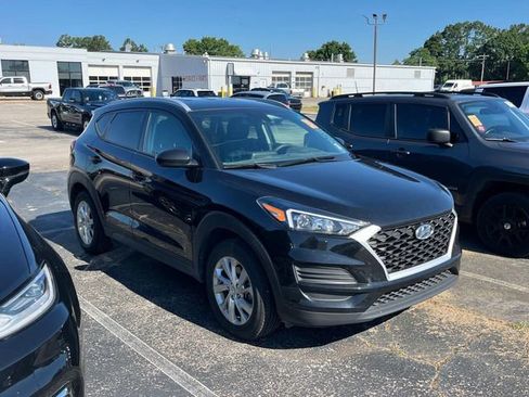 Used 2021 Hyundai Tucson SE AWD/4WD image 2