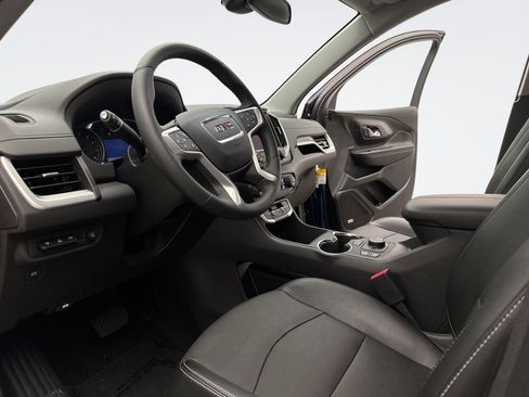 Used 2024 GMC Terrain SLT w/ Infotainment Package II AWD/4WD image 10