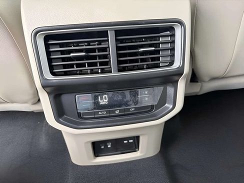New 2026 Volkswagen Atlas SE AWD/4WD image 4