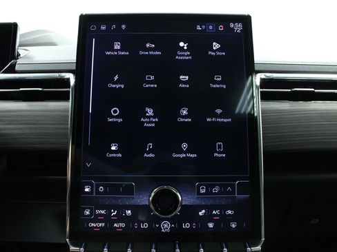 Used 2024 GMC Sierra EV Denali image 21