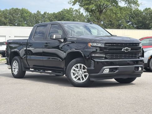 Used 2020 Chevrolet Silverado 1500 RST w/ All-Star Edition AWD/4WD image 2