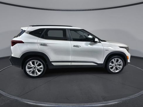 Used 2021 Kia Seltos SX w/ SX Sunroof Package AWD/4WD image 9