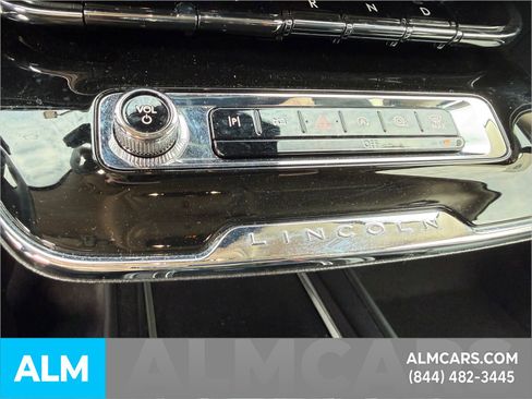 Used 2024 Lincoln Corsair Reserve image 19