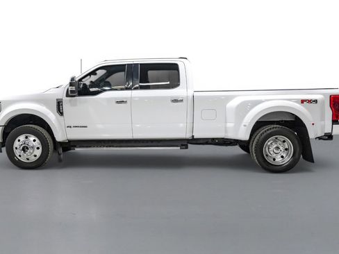 Used 2022 Ford F450 Lariat w/ Chrome Package AWD/4WD image 8