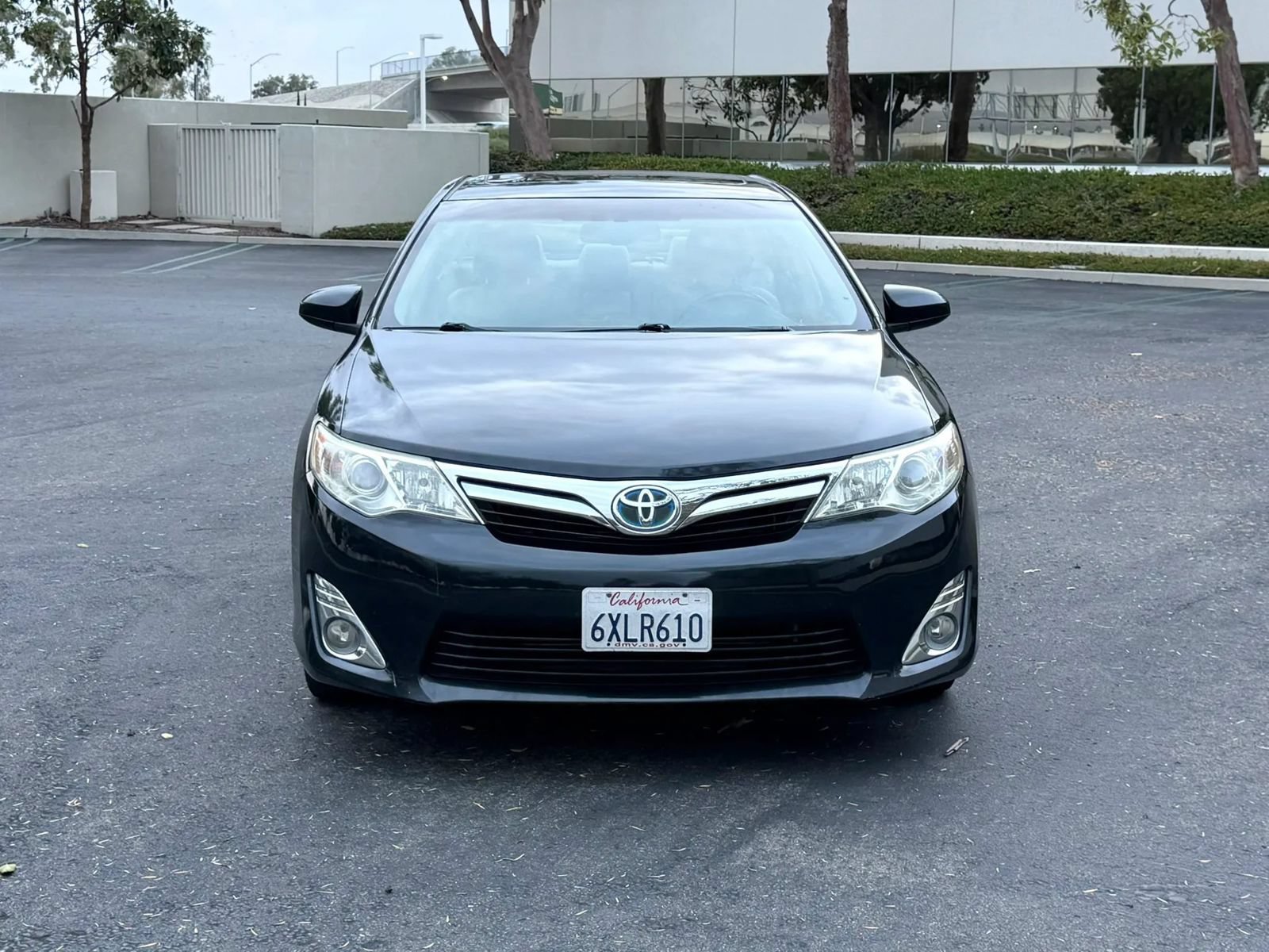 Used 2012 Toyota Camry XLE w/ Leather Pkg FWD image 8