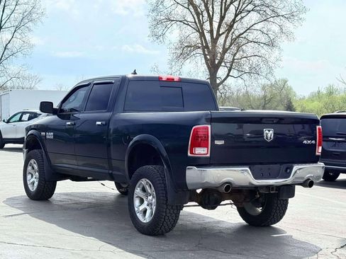 Used 2018 RAM 1500 Laramie w/ Convenience Group AWD/4WD image 8