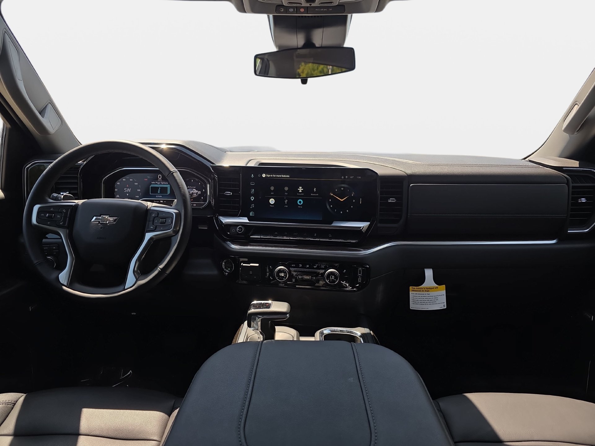Used 2025 Chevrolet Silverado 1500 LT Trail Boss w/ Convenience Package II AWD/4WD image 9