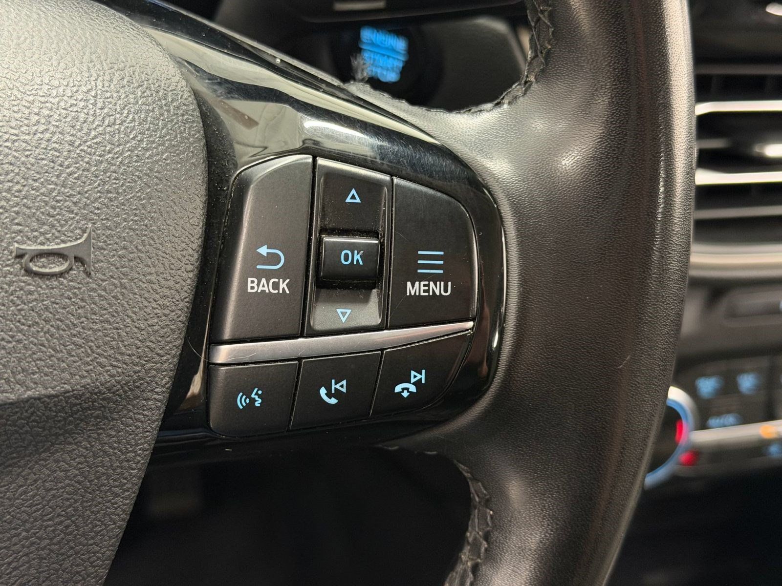 Used 2022 Ford Escape SE w/ SE Sport Appearance Package AWD/4WD image 15