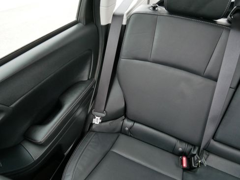 Used 2018 Subaru Forester 2.5i Limited AWD/4WD image 12