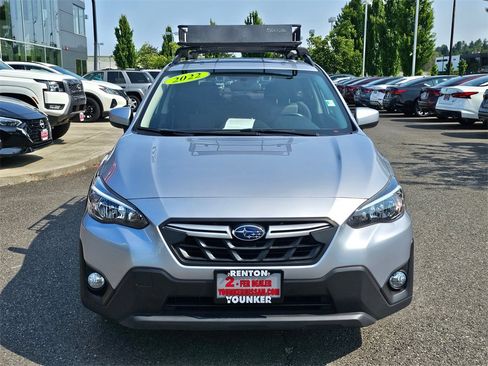 Used 2022 Subaru Crosstrek 2.0i Premium image 2