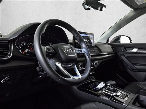 Certified 2023 Audi Q5 2.0T Premium w/ Convenience Package AWD/4WD image 10