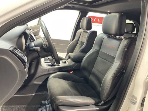 Used 2020 Jeep Grand Cherokee Trailhawk AWD/4WD image 11