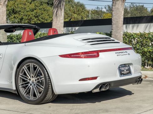 Used 2015 Porsche 911 Carrera 4S image 6