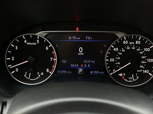 Used 2024 Nissan Altima 2.5 SV FWD image 13