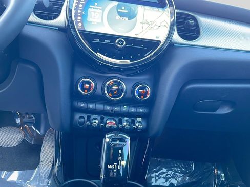 Used 2024 MINI Cooper S image 18