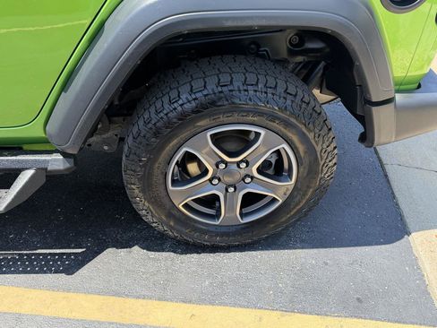 Used 2019 Jeep Wrangler Unlimited Sport S AWD/4WD image 10