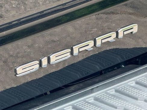Certified 2019 GMC Sierra 1500 Denali w/ Denali Ultimate Package AWD/4WD image 9