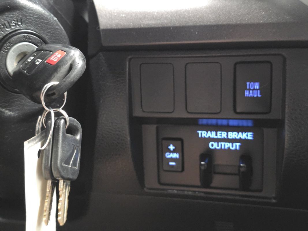 Used 2021 Toyota Tundra SR5 AWD/4WD image 36