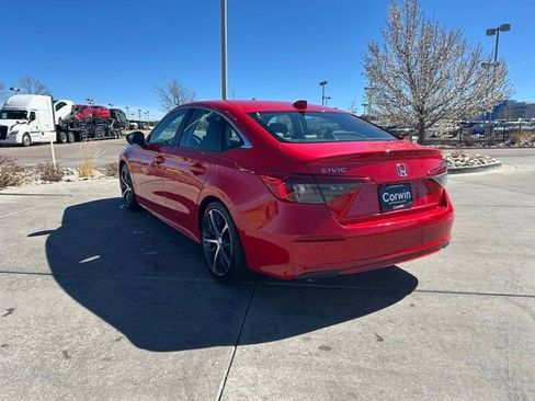 Used 2024 Honda Civic Touring image 5