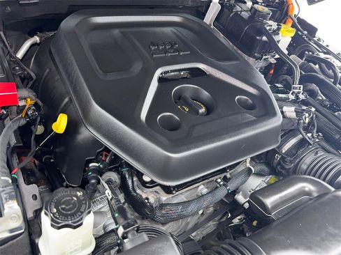 Used 2023 Jeep Wrangler Unlimited Sahara w/ Cold Weather Group image 75