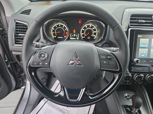 Used 2025 Mitsubishi Outlander Sport image 13